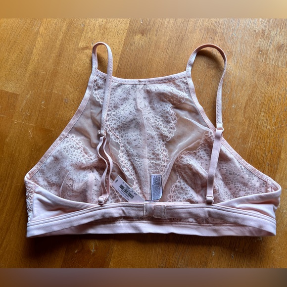 NWT’s Victorias Secret Bralette - Picture 2 of 5